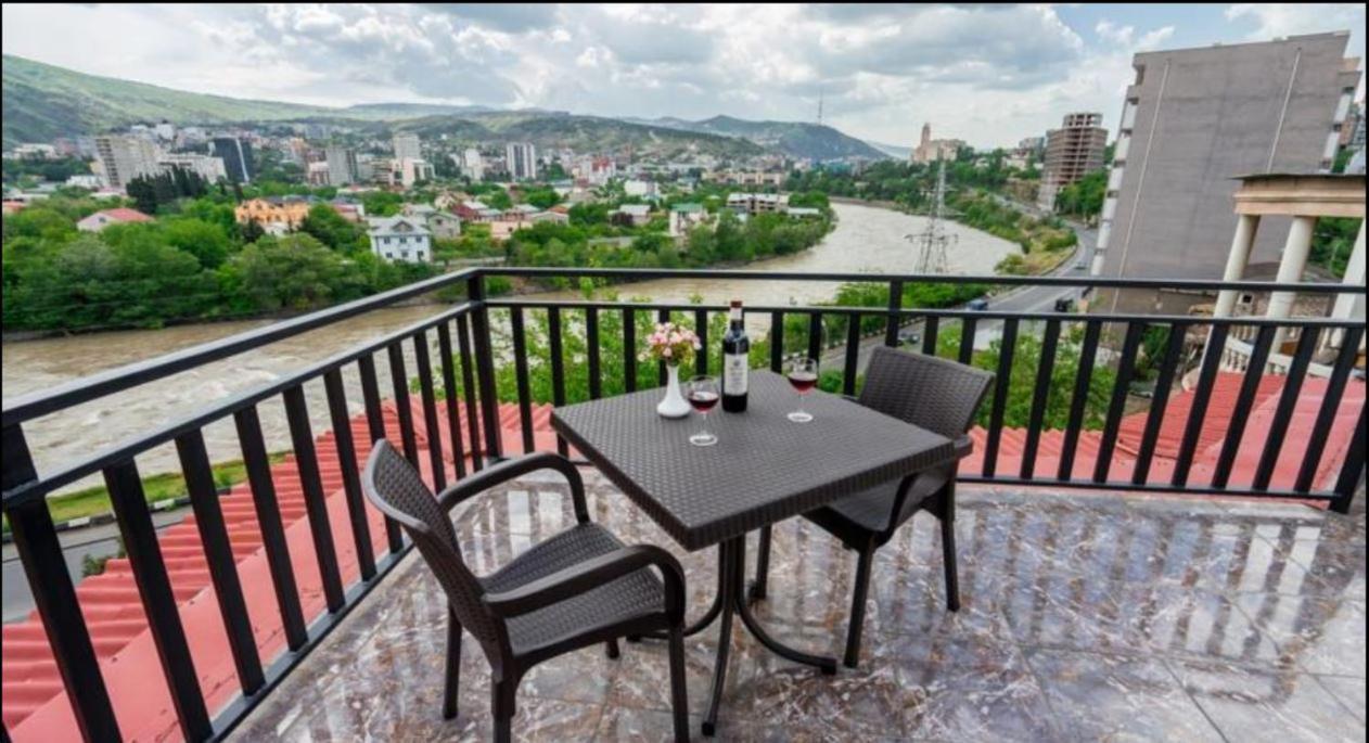 Bed and Breakfast 7 Star Tbilisi Zewnętrze zdjęcie